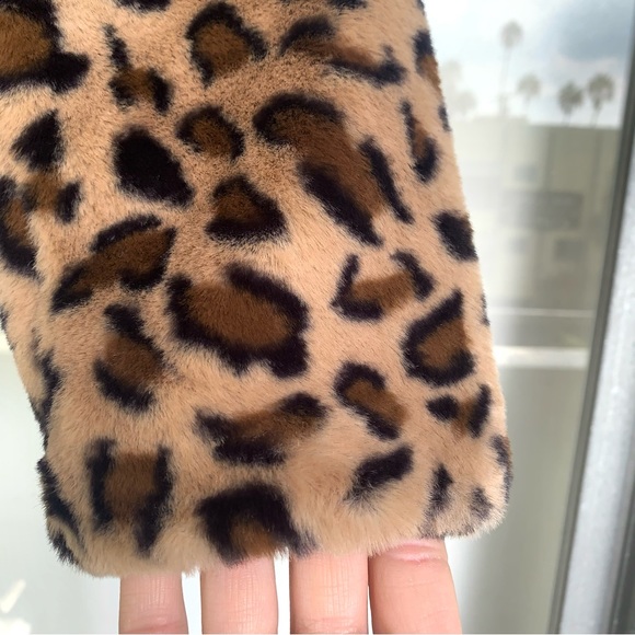 Belle & Bloom Leopard Faux Fur Jacket - Picture 7 of 13